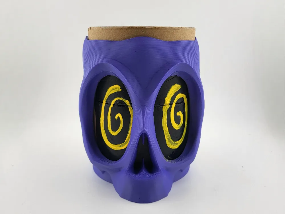 Spools recycling pen brush tool holder paint