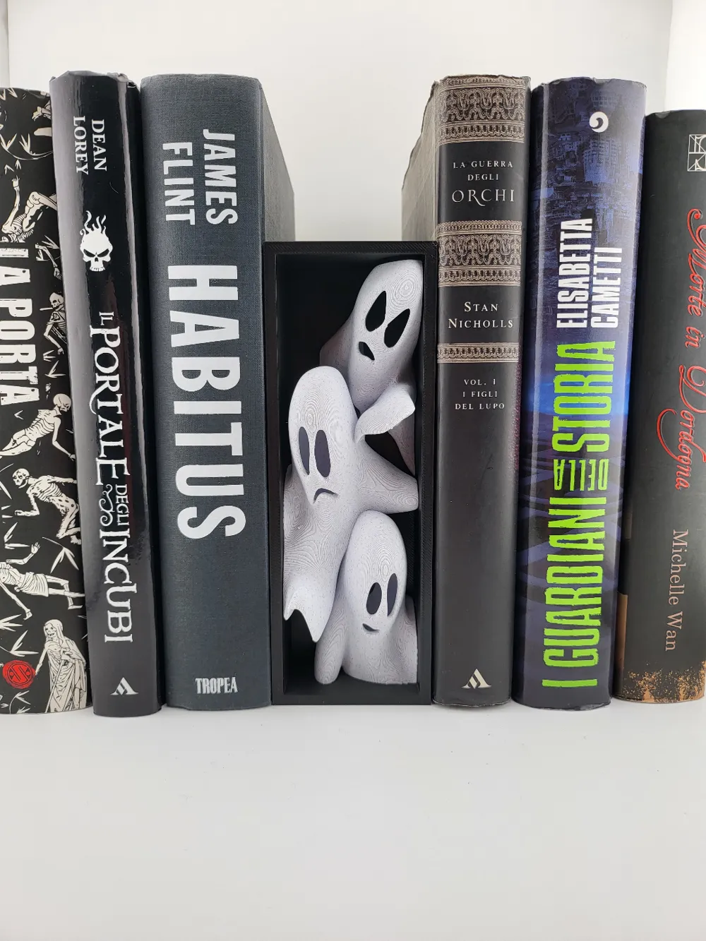 book nook ghost toon thumbnail 4