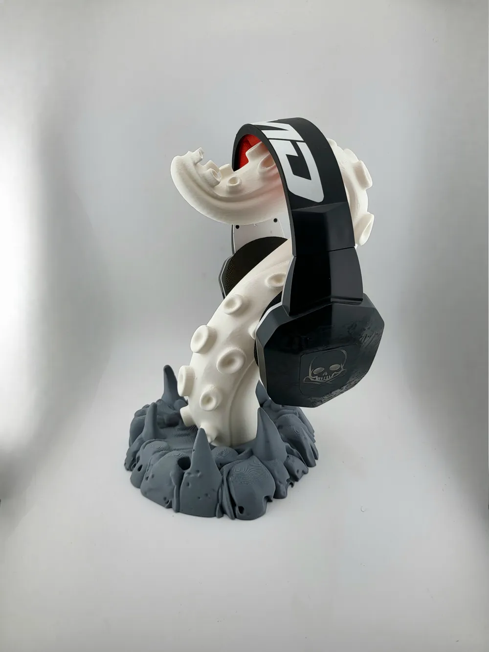 Headphone Stand tentacle thumbnail 3