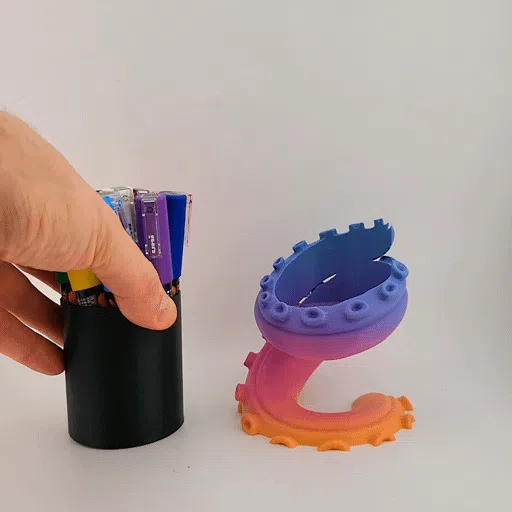 Tentacle pen holder brush and tool thumbnail 2