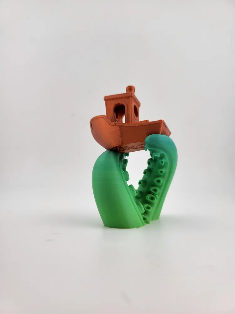 Benchy stand tentacle kraken display thumbnail 2