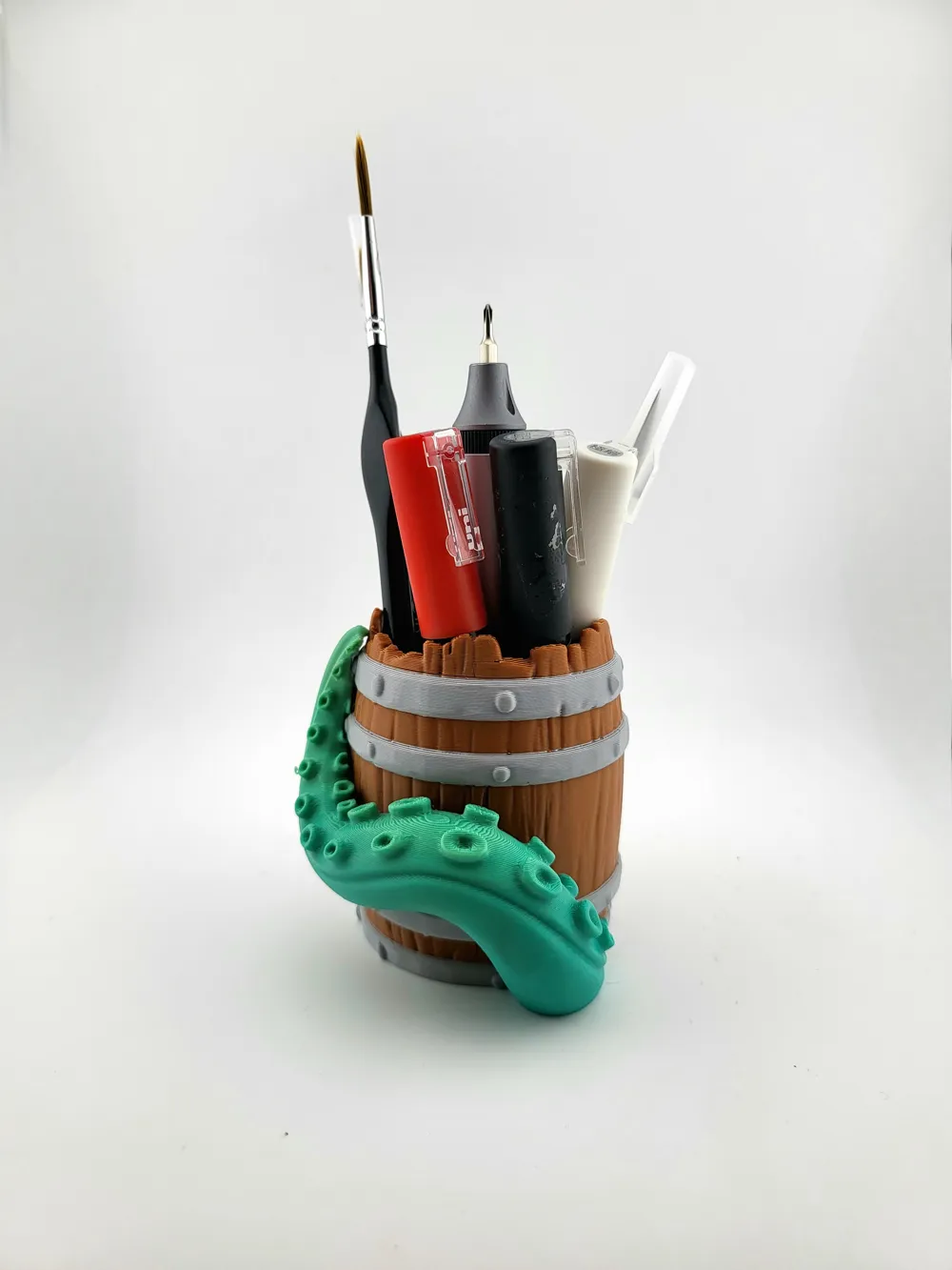 Pen holder in the shape of a barrel with tentacle thumbnail 4