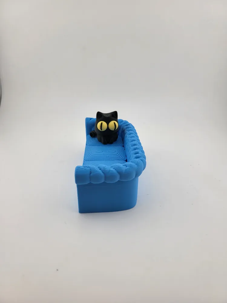 cat on sofa hypnotic NO AMS v2 decoration desk thumbnail 3