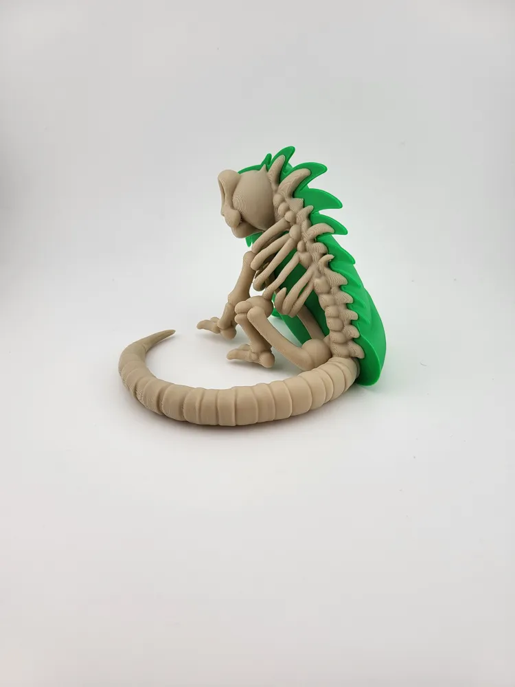 Kawaii Iguana Skeleton Keychain Reptile Skeleton thumbnail 3