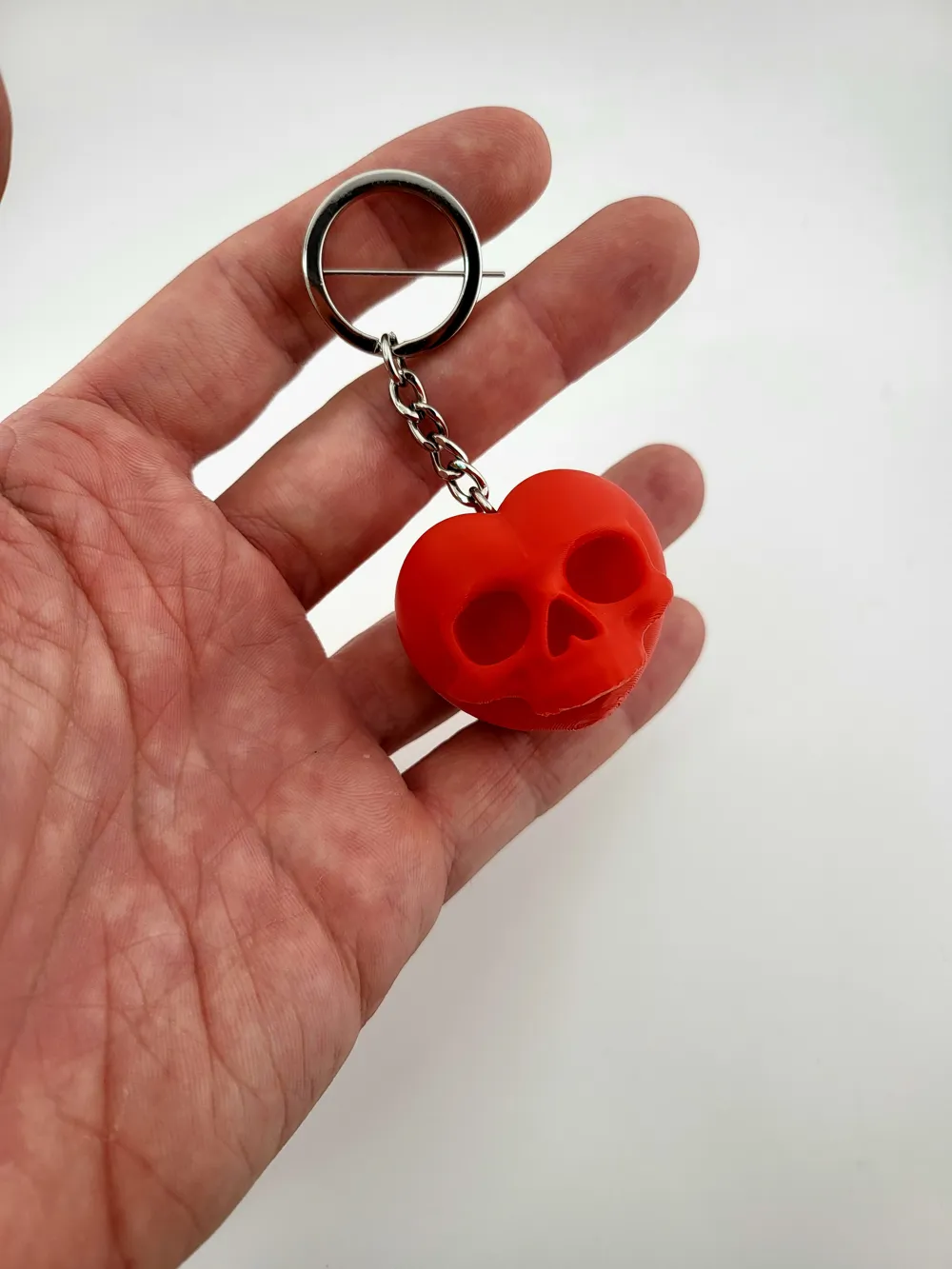 Skull Heart Keychain – Kawaii Goth Cute Accessory thumbnail 2