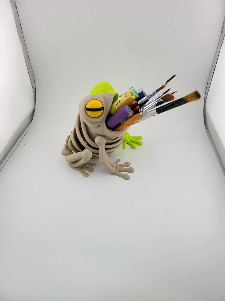 Frog Pen Holder Creepy Desk Organizer skeleton thumbnail 4